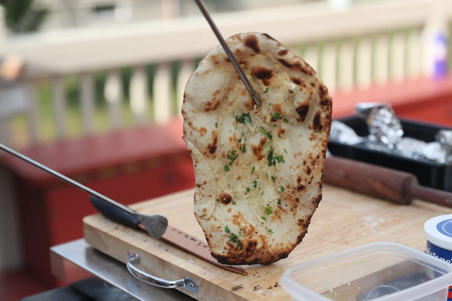 In-Tandoor Recipe: Delicious Garlic Naan