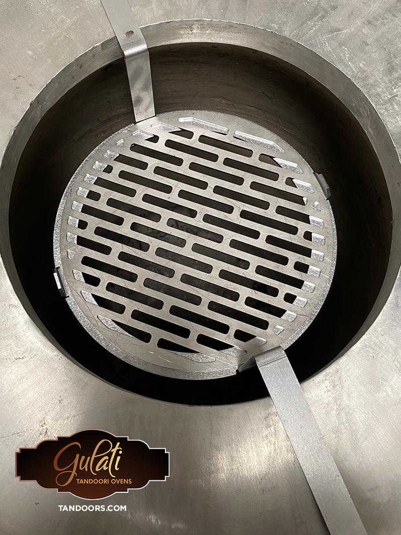 Gulati_TandoorDISC_InTandoor_NoSurface_GrillGrate_1